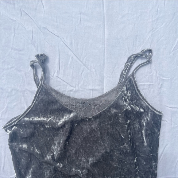 Velvet grey dress - Picture 2 of 4